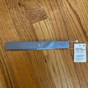 Lululemon NWT Cardio Cross Trainer Headband Tempest Blue / Icecap